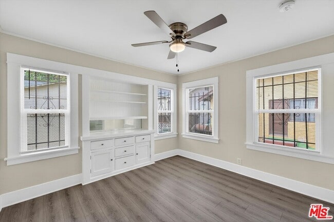 Building Photo - 5008 S Wilton Pl