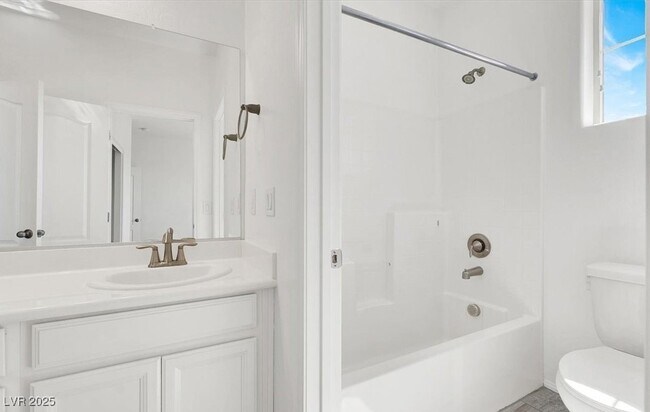 Building Photo - 7576 Sandwich Bay Ct