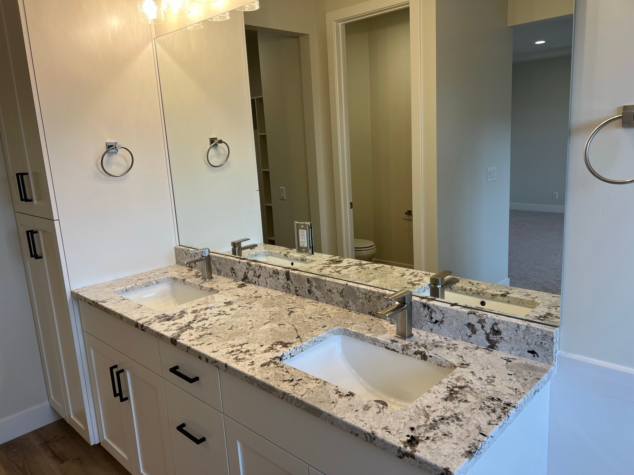 Building Photo - 2744 W Columbo Ln