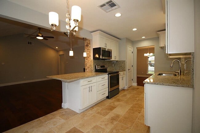 Building Photo - 77 N Deerfoot Cir