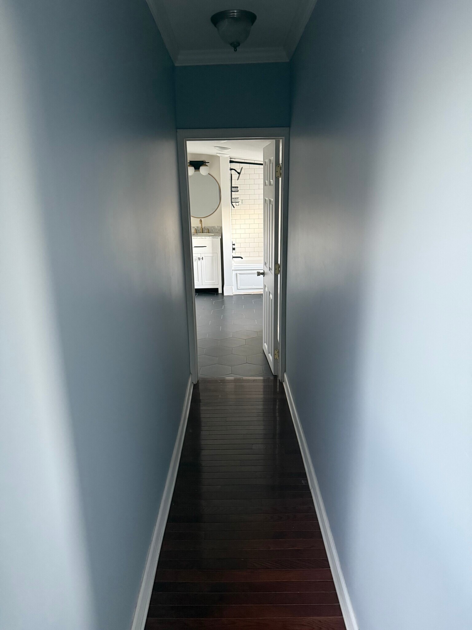 Building Photo - 553 Elsmere St