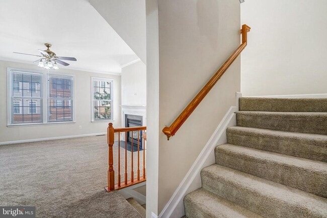 Building Photo - 9662 Potters Hill Cir