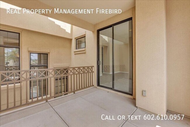 Building Photo - 7297 N Scottsdale Rd