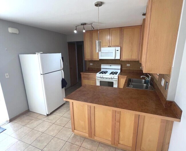 Building Photo - 6636 N Harlem Ave