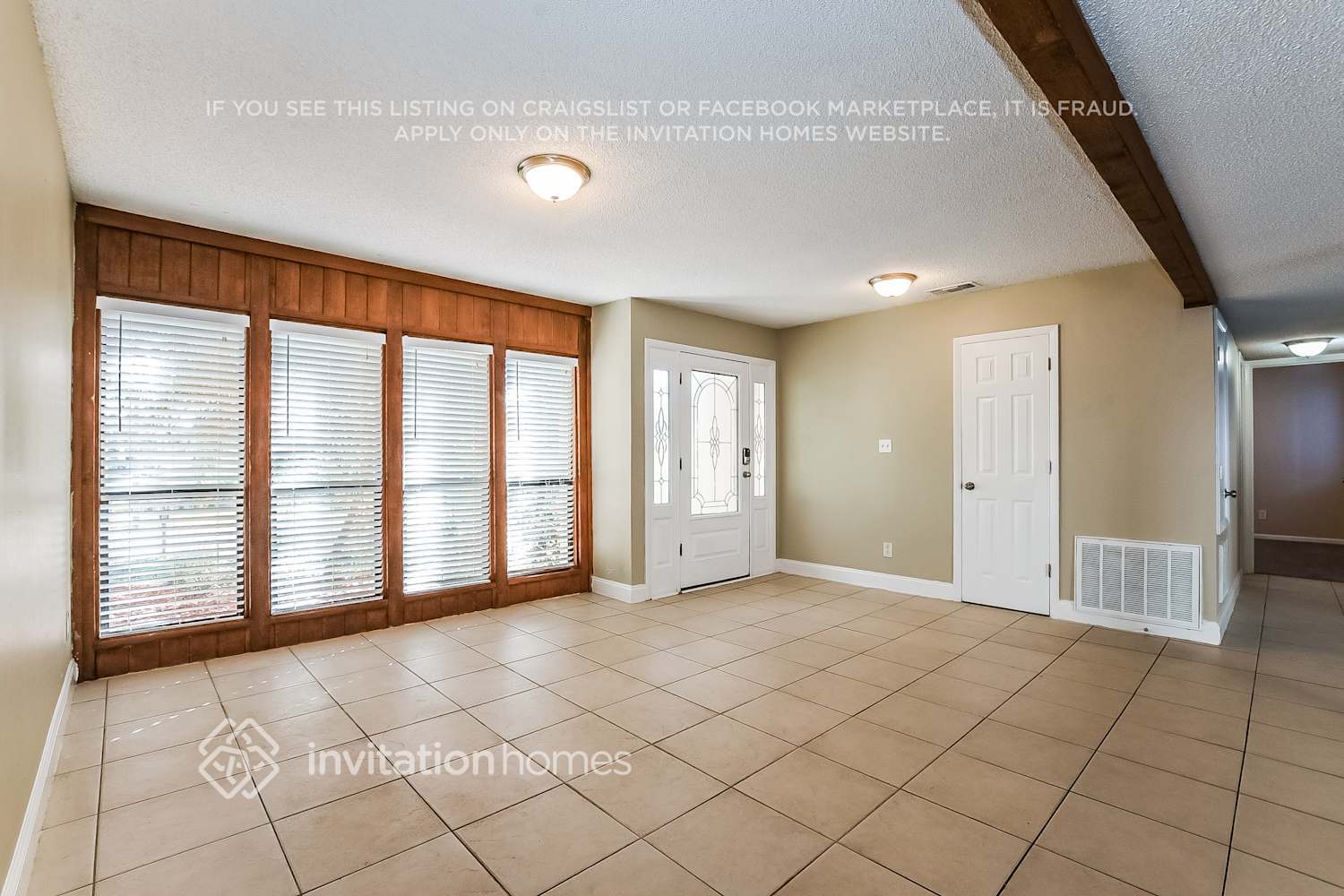 Building Photo - 1074 Windsong Cir