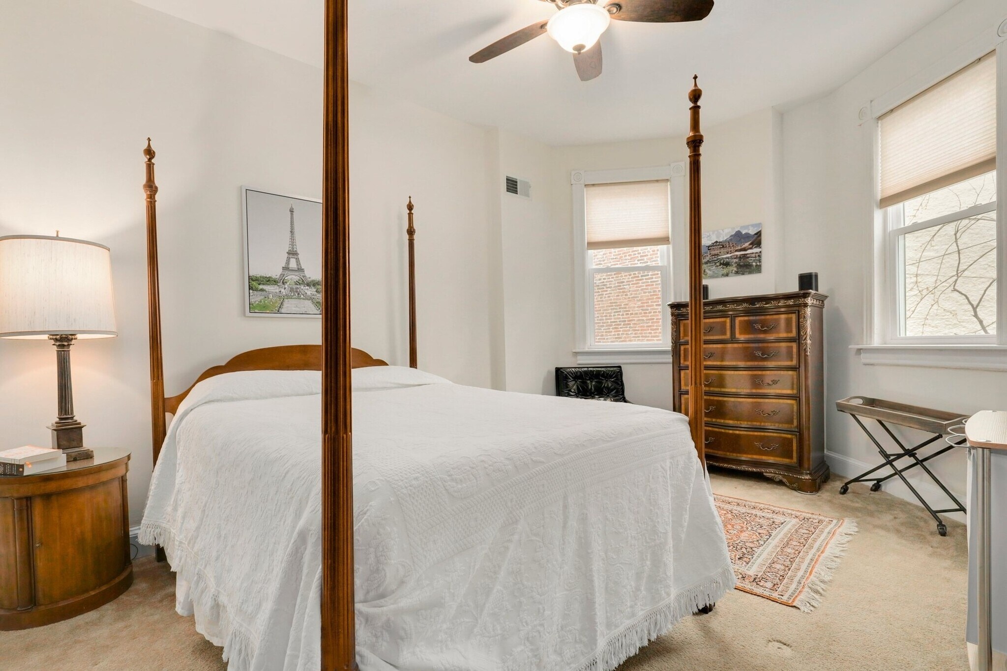 Building Photo - 704 12th St NE