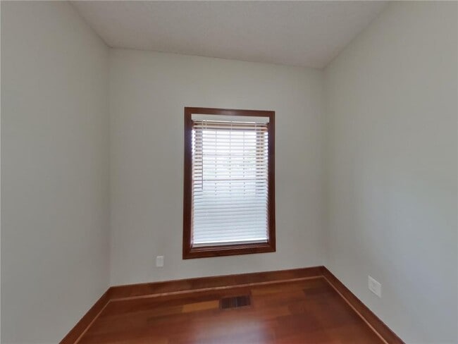 Building Photo - 11405 W Laketowne Dr