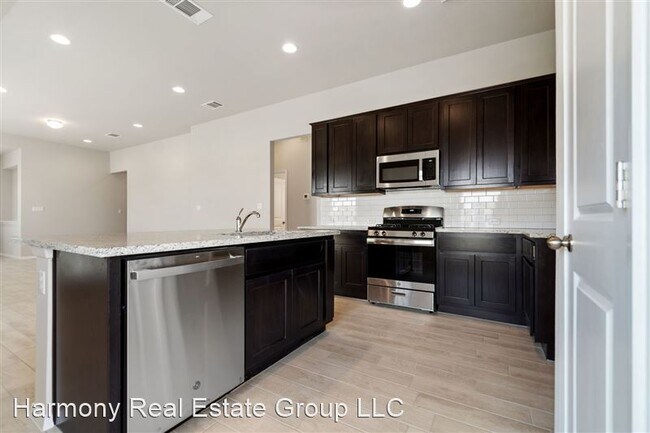Building Photo - 187 Living Reef Dr