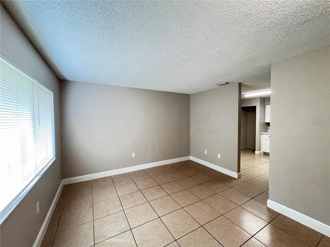 Building Photo - 2000 NW 43rd St