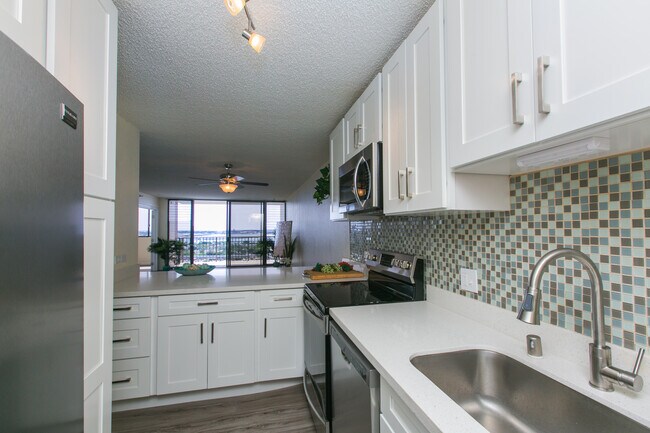 Building Photo - 98-351-351 Koauka Loop