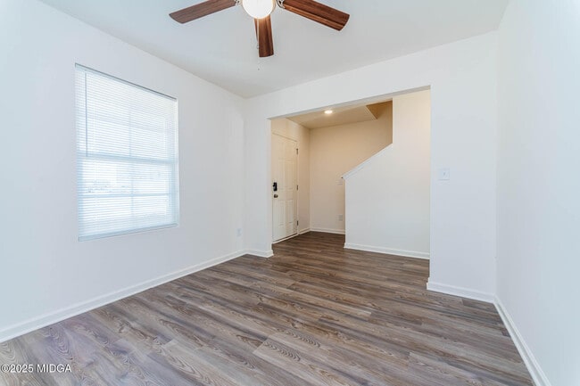 Building Photo - 307 Gazebo Dr