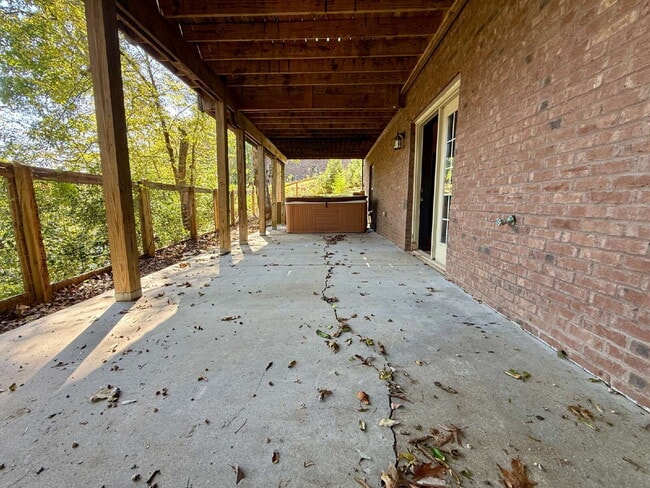 Building Photo - 3BR/2.5BA Home in Clarksville on Red River