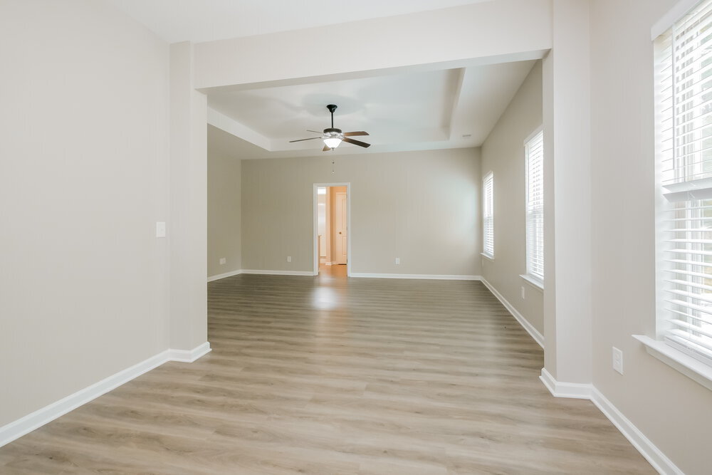 Building Photo - 136 Camellia Way