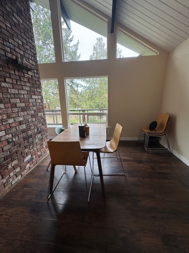 Building Photo - 10215 SW 116th St