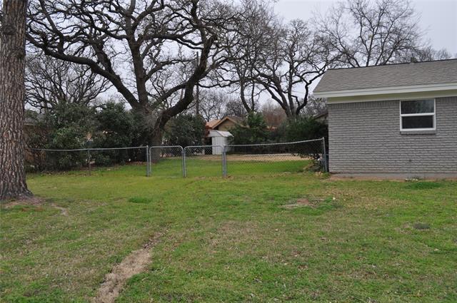 Building Photo - 2232 Shady Brook Dr