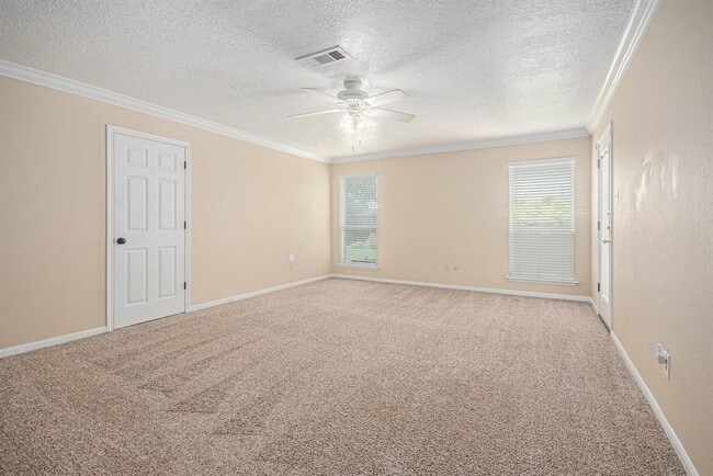Building Photo - 16007 Brookvilla Dr