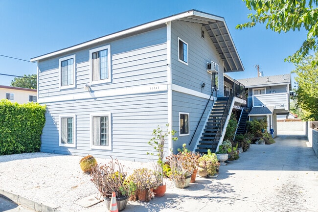 Alternate - 11347 Califa St