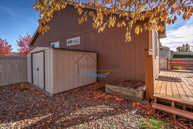 Building Photo - 5940 N Stafford Rd