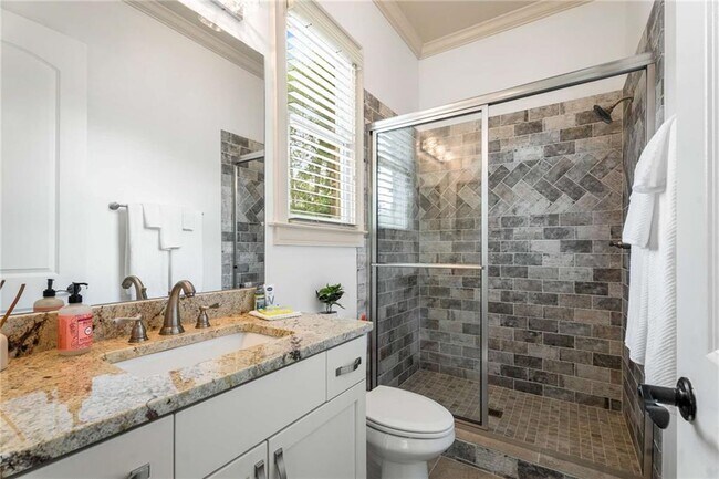 Building Photo - 6552 Long Acres Dr