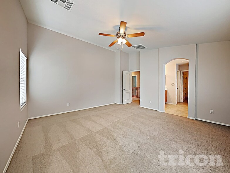 Building Photo - 25768 W Victory St