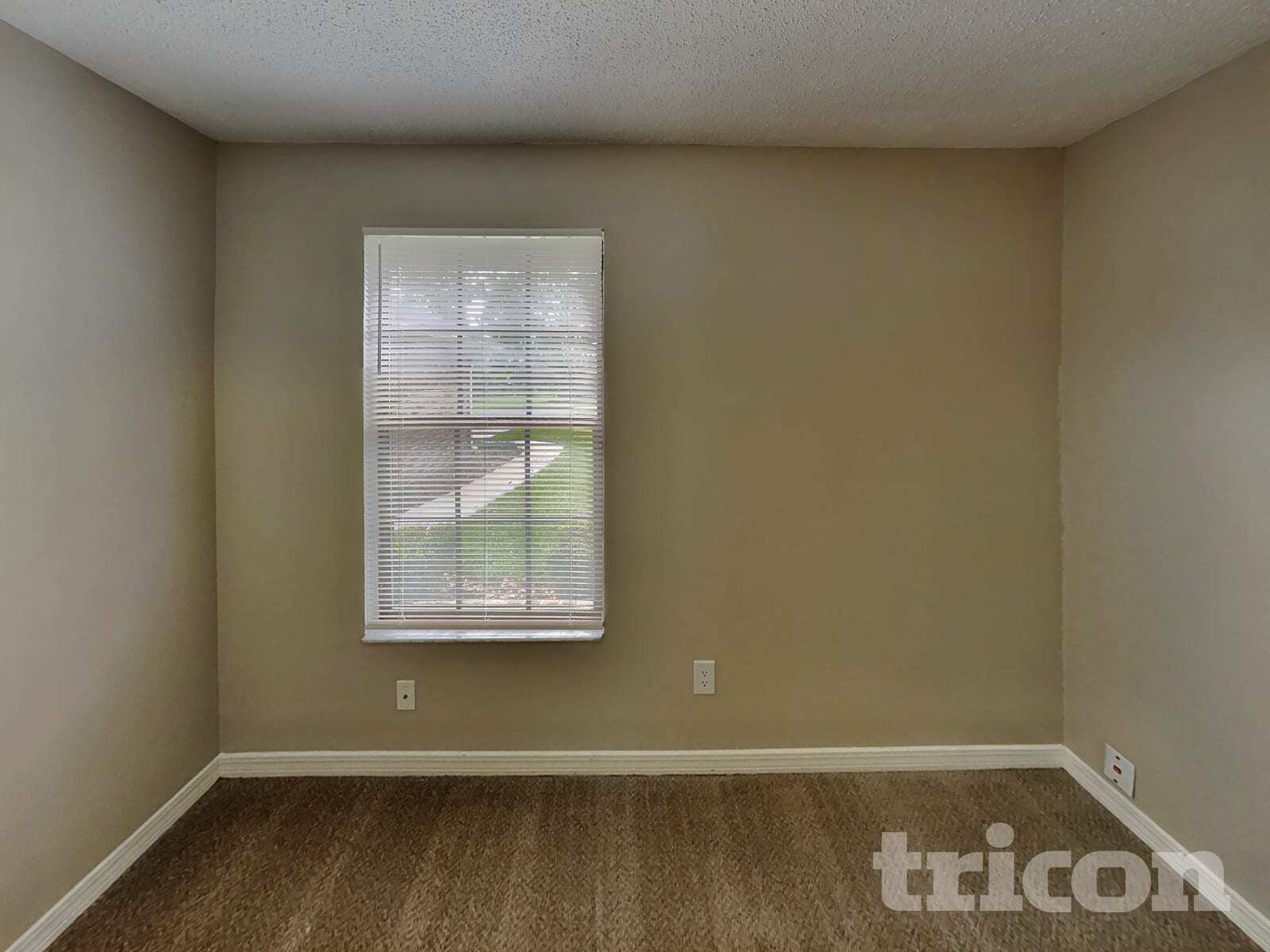 Building Photo - 2388 Kirkwall St