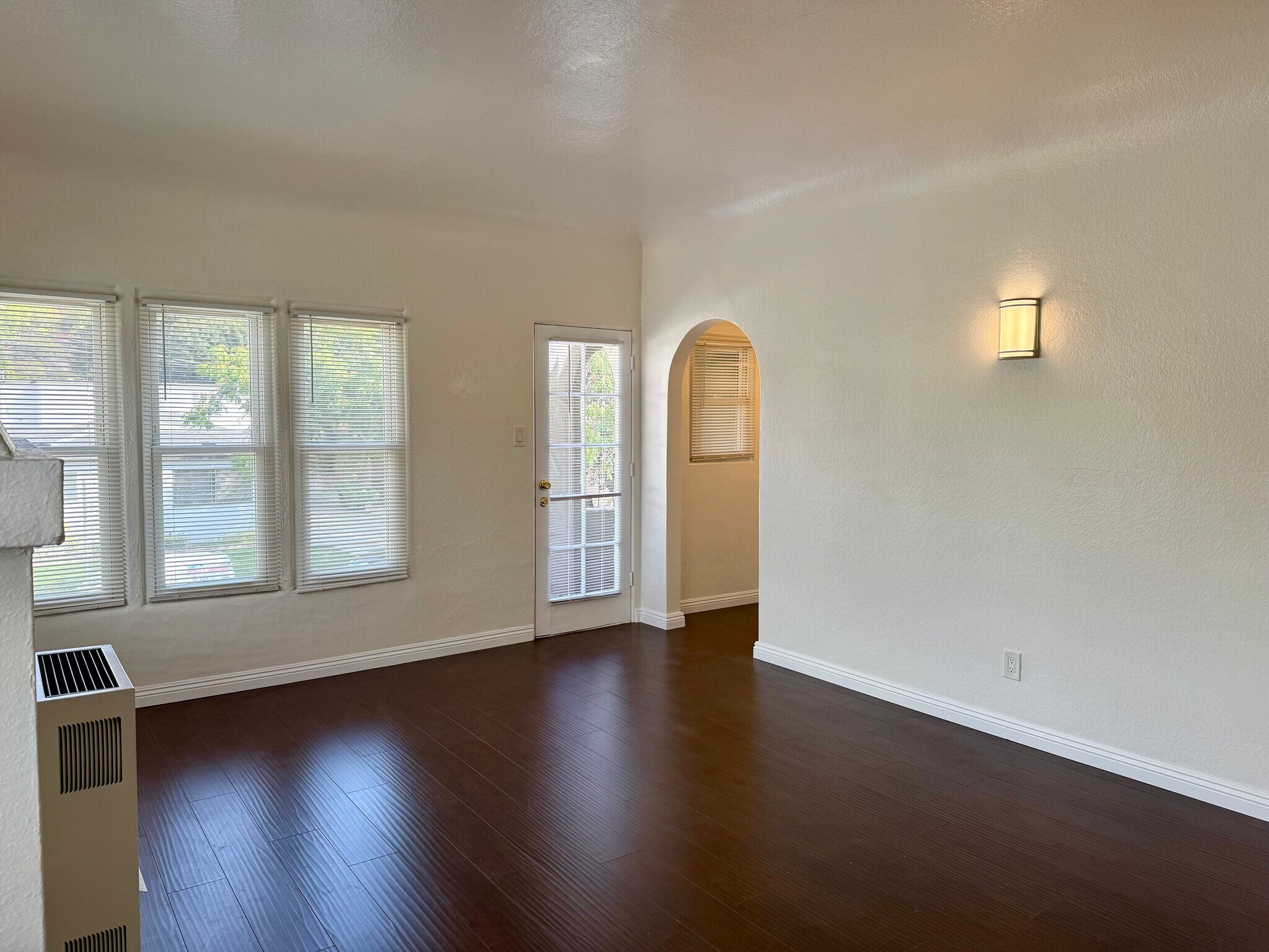 Living Room 3 - 503 Hill Dr
