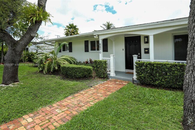 Building Photo - 8870 SW 86th St