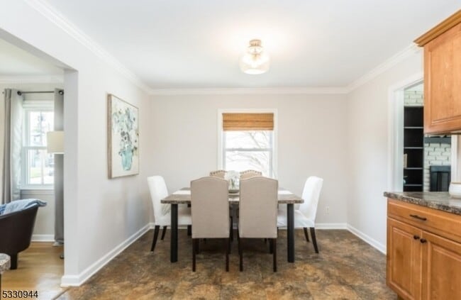 Building Photo - 7 Evergreen Terrace