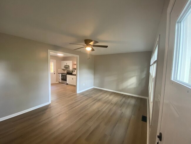 Living Room when you first walk in - 2932 W 11th St