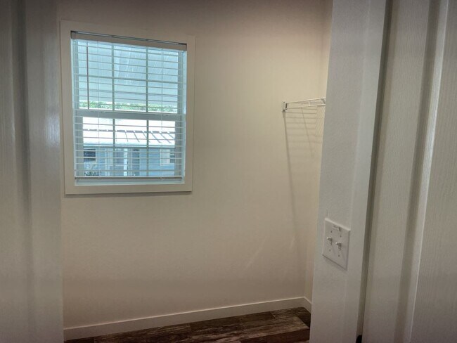 Building Photo - 5715 Blue Harbor Dr