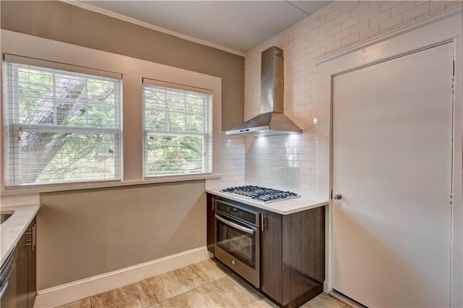 Building Photo - 722 Ponce De Leon Ct NE