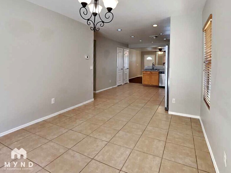 Building Photo - 6327 W Branham Ln