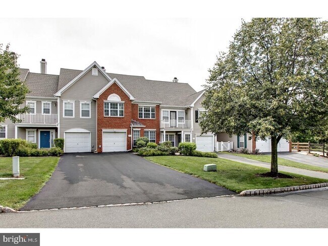 Building Photo - 406 Pebble Creek Ct