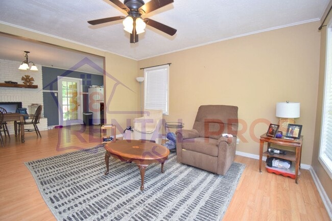 Building Photo - 3 Bed 2 Bath Home in Ruston!