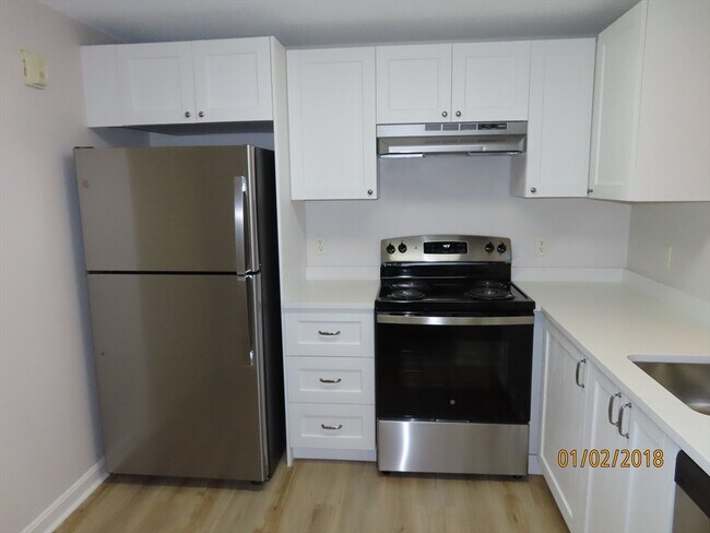 Building Photo - 3 Marc Dr