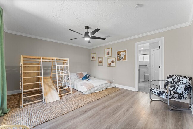 Building Photo - 5207 Alamosa Ln