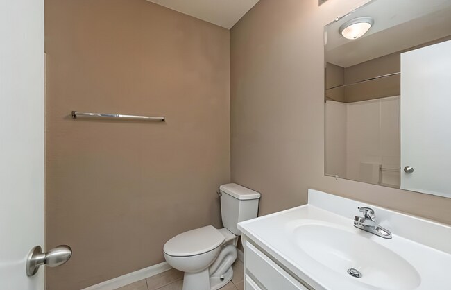 Building Photo - 10109 Colony Dr