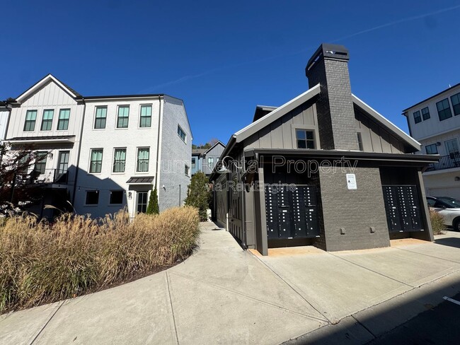 Building Photo - 137 Pacer Pl