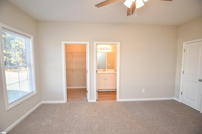 Building Photo - 105 Cunningham Rd