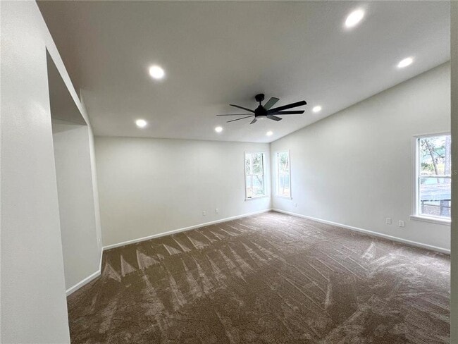 Building Photo - 215 Randon Terrace