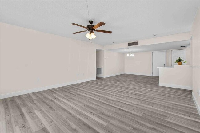 Building Photo - 500 Treasure Island Causeway