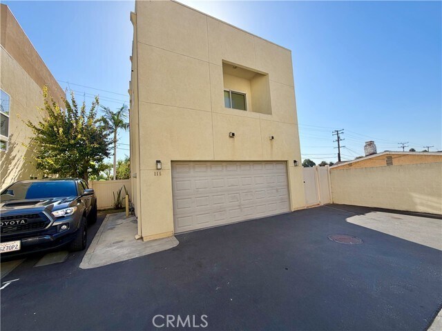 Building Photo - 13707 S Budlong Ave