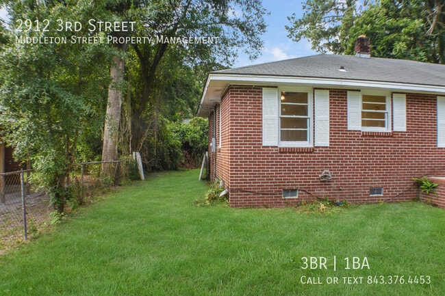 Building Photo - 2912 Third St