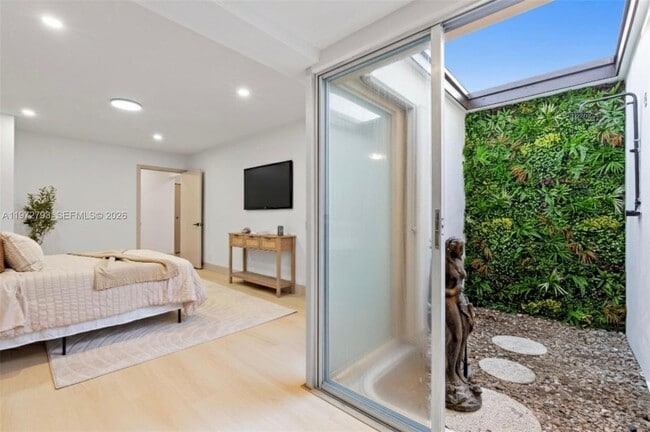 Building Photo - 1905 NW 62nd Terrace