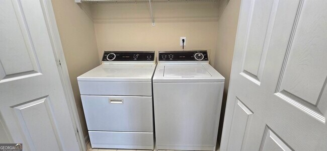 Building Photo - 3007 Jester Ct