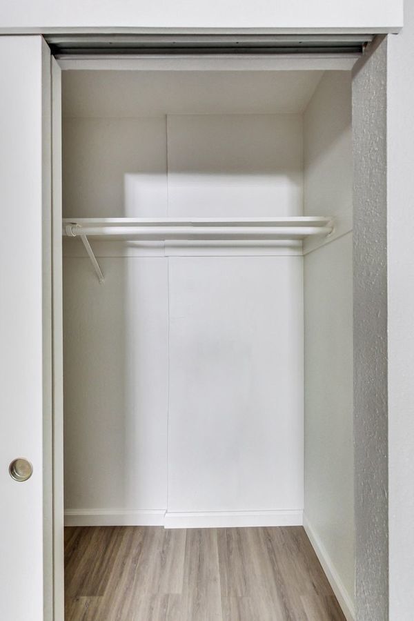 Building Photo - 2240 Angela Ct