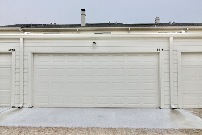 Building Photo - 5916 Woodway Place Ct