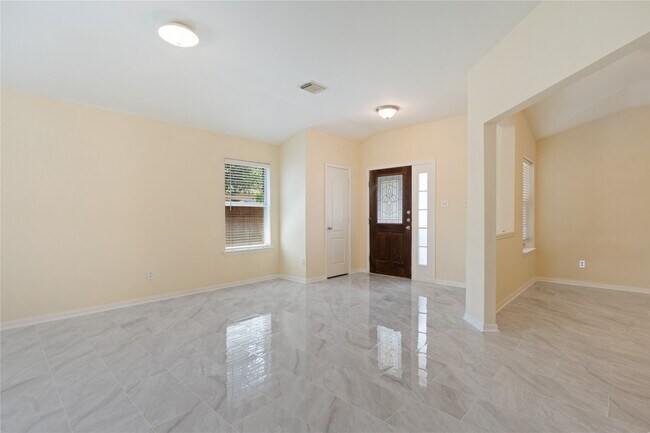 Building Photo - 7710 Sapulpa Ln