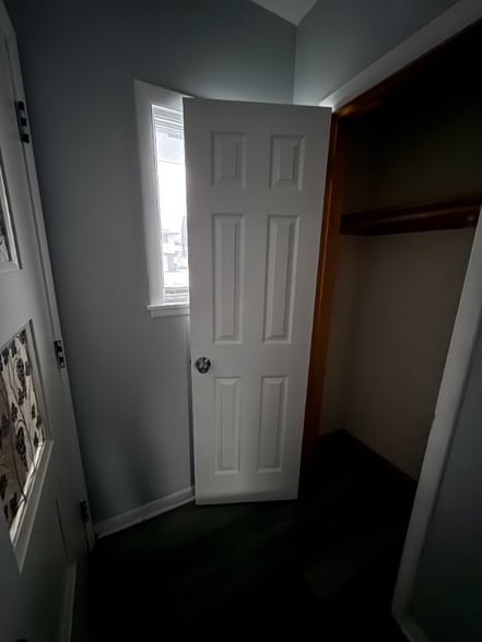 Building Photo - 6018 Devlin Ave