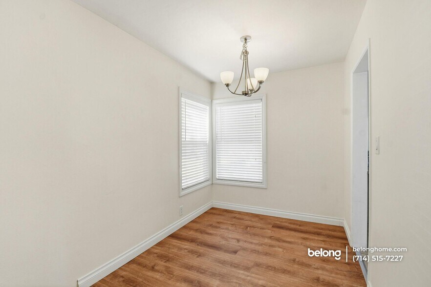 Building Photo - 183 N Batavia St